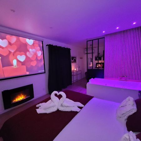 Nuit D'Evasion Love Room Avec Baignoire Balneotherapie Тулон Екстериор снимка