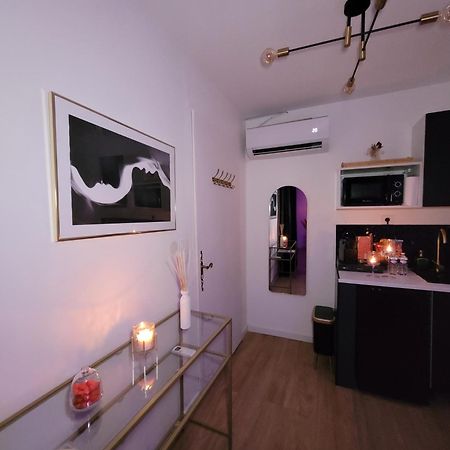 Nuit D'Evasion Love Room Avec Baignoire Balneotherapie Тулон Екстериор снимка