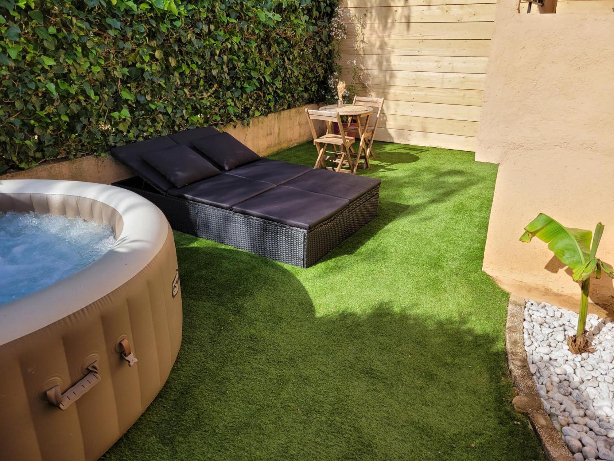 Nuit D'Evasion Love Room Avec Baignoire Balneotherapie Тулон Екстериор снимка